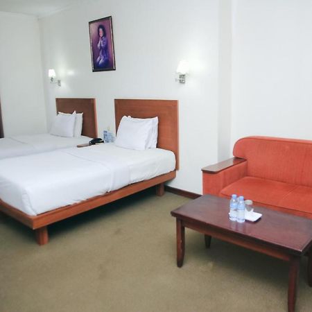 Hotel Bumi Asih Padangsidimpuan Batubelubang Exteriör bild