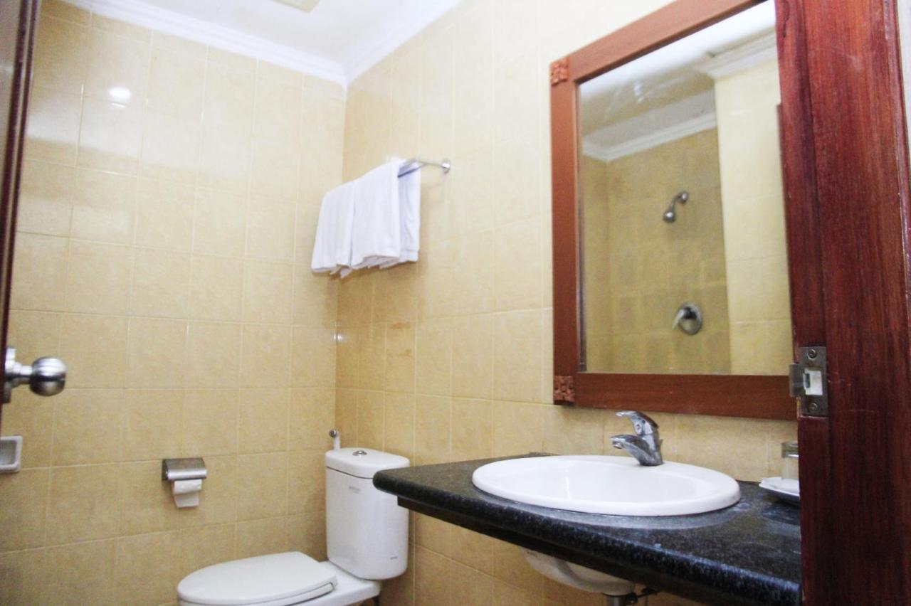 Hotel Bumi Asih Padangsidimpuan Batubelubang Exteriör bild